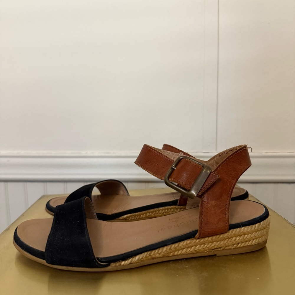 Eric Michael Women's Amanda Wedge Sandals - Picture 2 of 6